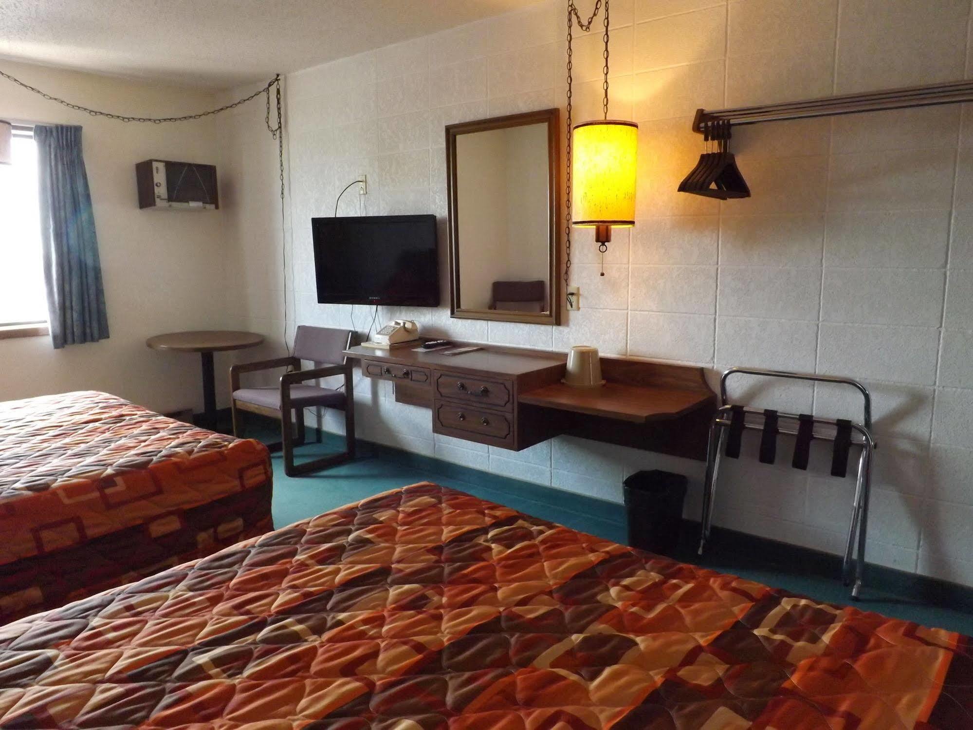 American Inn Express Murdo Εξωτερικό φωτογραφία